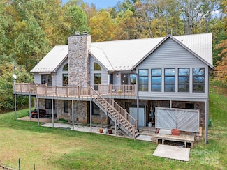 105 Bluebird Ln, Spruce Pine, NC 28777