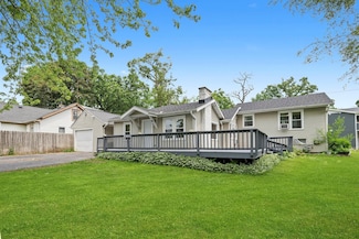 23951 N Lakeside Dr, Lake Zurich, IL 60047