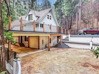 28667 Shenandoah Dr, Lake Arrowhead, CA 92352