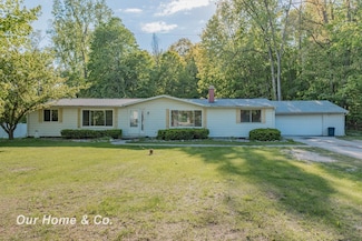 838 S Grey Rd, Midland, MI 48640