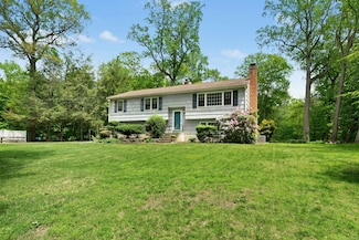 382 Nichols Ave, Shelton, CT 06484