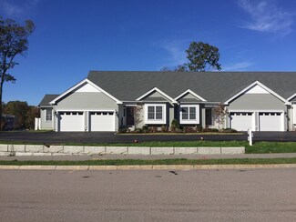 7 Terry Ln Unit 2, Plainville, MA 02762
