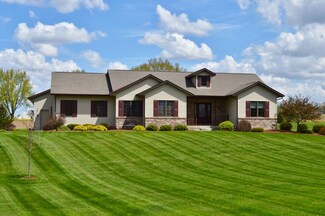 3930 Kessenich Ln, Deerfield, WI 53531