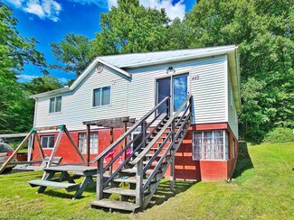 445 Church St, Grant Town, WV 26574