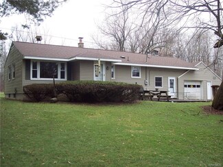 8506 Abbott Hill Rd, Boston, NY 14025
