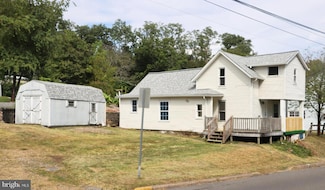 534 Pottsville St, Wiconisco, PA 17097