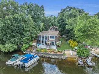 93 Matawanakee Trail, Littleton, MA 01460