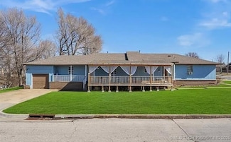 1129 S 124th Ave E, Tulsa, OK 74128