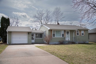 1115 10th Ave W, Ashland, WI 54806