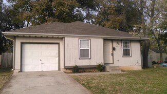 1655 E Chestnut St, Springfield, MO 65802