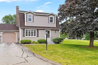 16 The Meadows, Stratham, NH 03885
