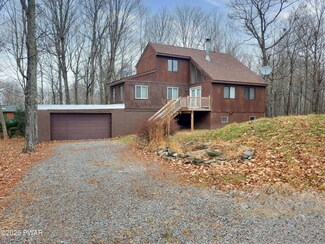 113 Summit Dr, Greentown, PA 18426
