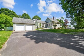22 E Grove St, Middleboro, MA 02346