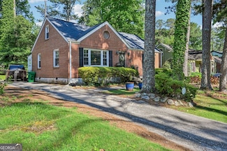 1521 Deerwood Dr, Decatur, GA 30030