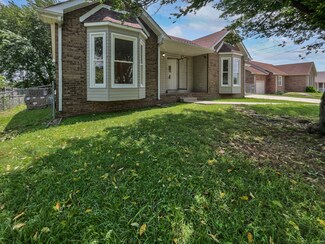 1317 Sonja Dr, Clarksville, TN 37042