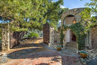 15325 Ojai Rd, Santa Paula, CA 93060