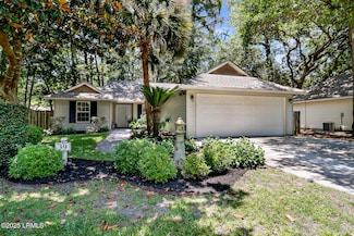 39 Monticello Dr, Hilton Head Island, SC 29926
