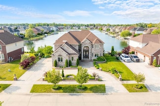 4303 S Lake Ln, Shelby Township, MI 48316