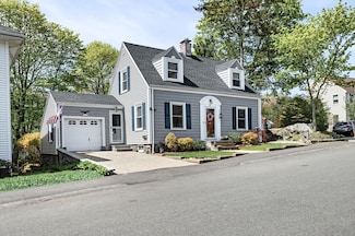 28 Burpee Rd, Swampscott, MA 01907