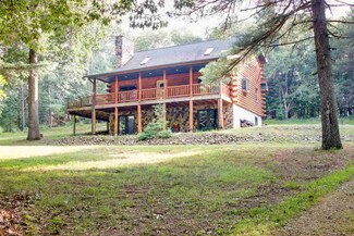 N4587 Glacier Lake Dr, Oxford, WI 53952