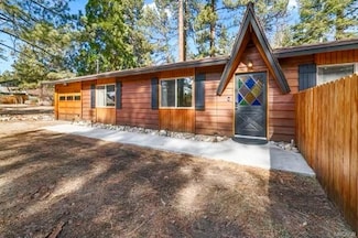 1128 Myrtle Ave, Big Bear City, CA 92314