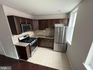 410 W Cumberland St Unit 2, Philadelphia, PA 19133