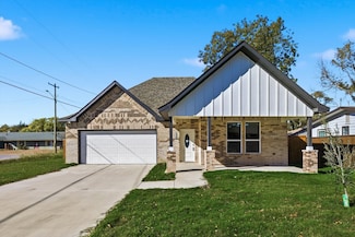 714 New Hope St, Terrell, TX 75160