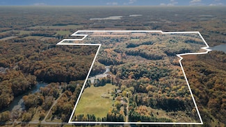 2347 W Dowling Rd, Delton, MI 49046