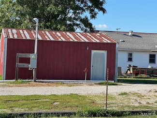 123 N Superior St, Ramsey, IL 62080