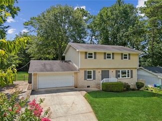 1231 Sanden Ferry Dr, Decatur, GA 30033