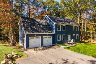 38 Laurel Ln, Somersworth, NH 03878