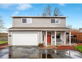 1329 SE 4th St, Gresham, OR 97080