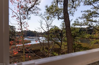 393 River Forest Rd, Virginia Beach, VA 23454