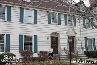 377 Rivard Blvd Unit 3, Grosse Pointe, MI 48230