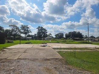 300 Canal Ln, Houma, LA 70364