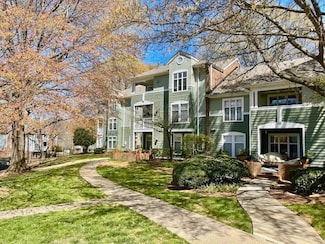1011 Nicholwood Dr Unit 105, Raleigh, NC 27605