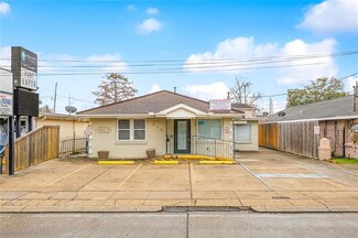 318 W Judge Perez Dr, Chalmette, LA 70043