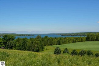 4802 E Water View Dr Unit 39, Lake Leelanau, MI 49653