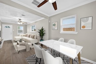 4208 Europa St, Houston, TX 77022