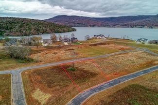 31 Leeward Dr, Jasper, TN 37347