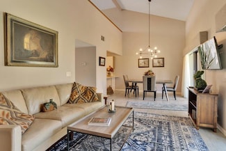 512 Flower Hill Ln, Palm Desert, CA 92260