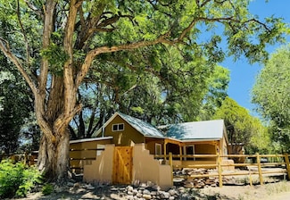 19 1440, Chimayo, NM 87522
