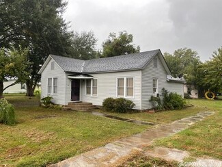 219 E 2nd St, Carlisle, AR 72024