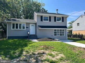 216 Aman Ave, Clementon, NJ 08021
