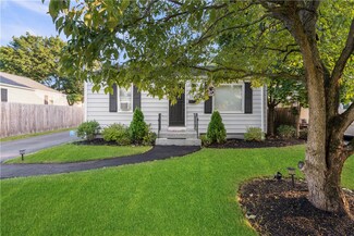 104 Falcon Ave, Warwick, RI 02888