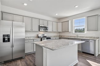 3021 Dalton Cir, Suffolk, VA 23435