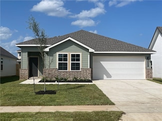2304 Jeter Dr, Bryan, TX 77807