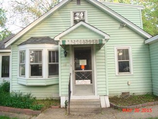 112 Fern Dr, Island Lake, IL 60042