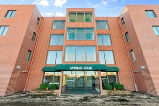 1S045 Spring Rd Unit 1D, Oakbrook Terrace, IL 60181