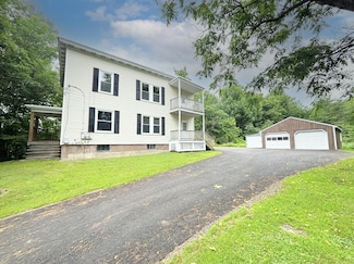 584 Pleasant St, Lewiston, ME 04240